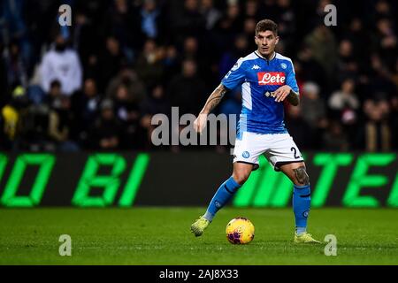 Reggio Emilia, Italy. 22 December, 2019: Giovanni Di Lorenzo of SSC Napoli in action during the Serie A football match between US Sassuolo and SSC Napoli. SSC Napoli won 2-1 over US Sassuolo. Credit: Nicolò Campo/Alamy Live News Stock Photo