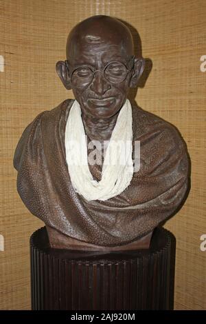Bust Of Mahatma Gandhi in Mani Bhavan Gandi Museum, Mumbai, India Stock Photo