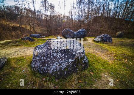 Trovantii – the strangest living stones in Romania Stock Photo - Alamy