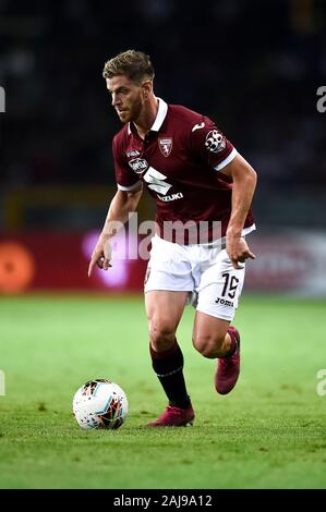 Turin, Italy. 22 August, 2019: Cristian Ansaldi of Torino FC in action during the UEFA Europa League playoff football match between Torino FC and Wolverhampton Wanderers FC. Wolverhampton Wanderers FC won 3-2 over Torino FC. Credit: Nicolò Campo/Alamy Live News Stock Photo