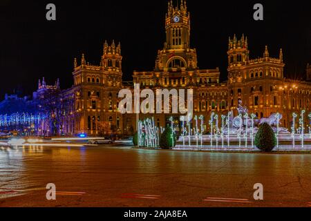 Plaza de Cibeles with the Cybele Palace ,formerly named Palace of Communication, which is the seat of the Madrid City Council and the fountain Stock Photo