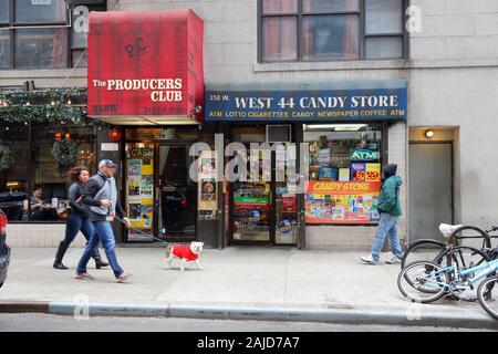 The Producers Club, Candy Store, 358 West 44th Street, New York, NYC storefront photo of theater and convenience store in hell's kitchen manhattan Stock Photo