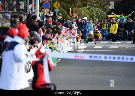 Kanagawa, Japan. Credit: MATSUO. 2nd Jan, 2020. Takashi Soma () Athletics : The 96th Hakone Ekiden, Tokyo-Hakone Round-Trip College Ekiden Race, 5th Section Goal at Hakone Ashino-Lake, in Kanagawa, Japan. Credit: MATSUO .K/AFLO SPORT/Alamy Live News Stock Photo