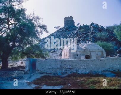 Al Bidya Mosque reportedly to be the oldest mosque in the United Arab Emirates located by the roadside between the Emirate of Fujairah and the coastal fishing town of Khor Fakkan on the Arabian Peninsula side of the Arabian Sea, the Indian Ocean Stock Photo