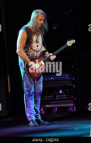 Milan Italy ,15 July 2008, Live concert of Deep Purple at the Smeraldo Theater: Deep Purple Guitarist Steve Morse during the concert Stock Photo