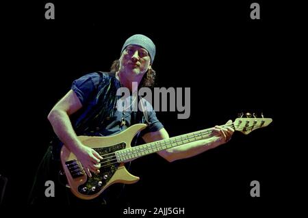 Milan Italy 23 October 2000 Live concert of Deep Purple & Romanian Philarmonic Orchestra + Ronnie James Dio at the Fila Forum Assago : Roger Glover during the concert Stock Photo