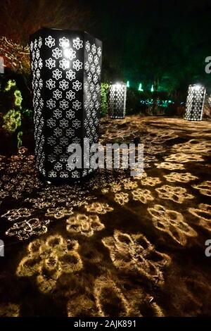 Paper Pattern Light Window Photography Patterns of light through paper frames Stock Photo - Alamy