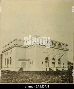 Official guide to the Lewis and Clark centennial exposition, Portland, Oregon, June 1 to October 15, 1905 .. . - ^«S^% MiningBuilding MachineryBuilding Varied Industries BuildingAgricultural Buildingace Main Entrance ace. AUDITORIUM OR FESTIVAL HALL