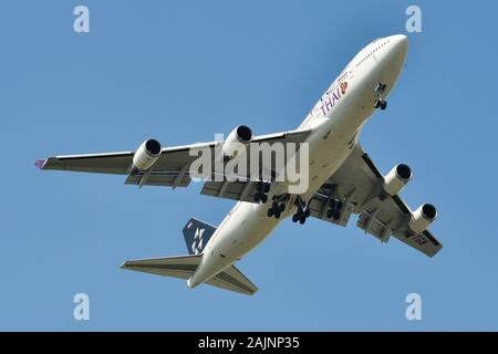 Thai star alliance 747 hi-res stock photography and images - Alamy