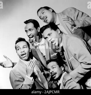 THE DRIFTERS Promotional photo of American vocal group about 1970 Stock Photo