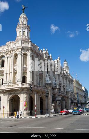 Grand Theater of Havana with Old Classic Cars, Old Town, UNESCO World Heritage Site, Havana, Cuba Stock Photo
