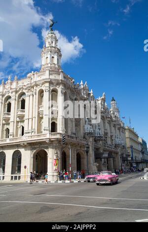 Grand Theater of Havana with Old Classic Cars, Old Town, UNESCO World Heritage Site, Havana, Cuba