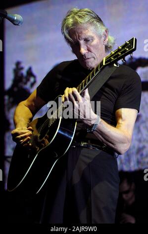Assago Milano, Italy 04/23/2007 : Roger Waters in concert at the Datchforum Assago Stock Photo