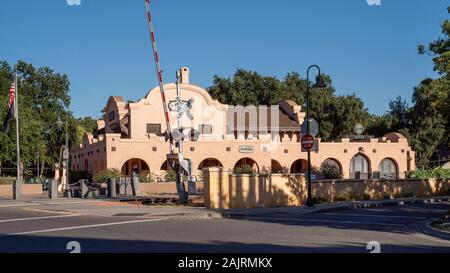 Davis, CA, July 3, 2019. Front view of the pink Amtrak Station in Davis, California, USA, on a sunny day without clouds Stock Photo