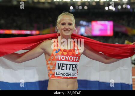 Anouk Vetter (Nederlandt) at the 800m Heptatlon Women of the IAAF World Championships in Athletics on August 6, 201st at the Olympic Stadium in London, Great Britain Stock Photo