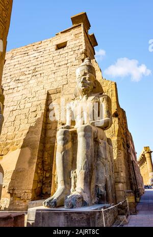 Statue of sitting pharaoh in Karnak Temple, Luxor Stock Photo