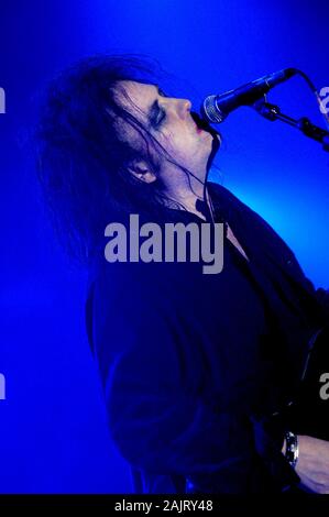 Milan Italy 02 March 2008 Live concert of The Cure at the Palavobis : The singer and guitarist Robert Smith during the concert Stock Photo