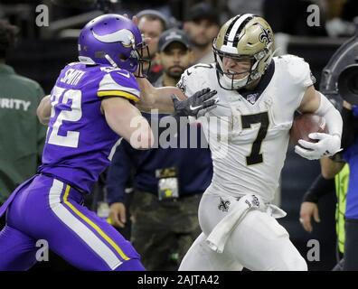 Minneapolis, Minnesota, USA. 28th Dec, 2014. Minnesota Vikings safety Harrison  Smith (22) is shown during an NFL game between the Chicago Bears and the  Minnesota Vikings at TCF Bank Stadium in Minneapolis