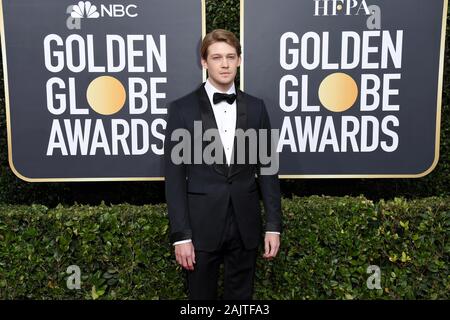 Los Angeles, California, USA. 05th Jan, 2020. Joe Alwyn  arrives at the 77th Golden Globe Awards held at The Beverly Hilton Hotel on January 5, 2020 in Beverly Hills, CA. (Photo by Sthanlee B. Mirador/Sipa USA) Credit: Sipa USA/Alamy Live News Stock Photo