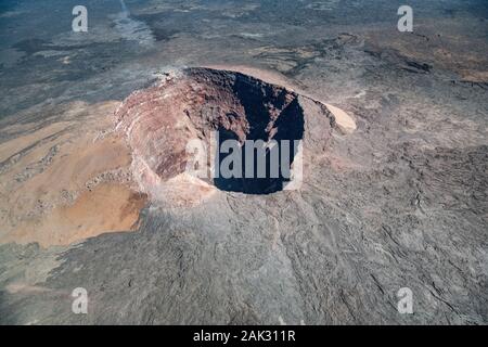 looking down into a volcanic crater on a helicopter tour of Big island, Hawaii, USA Stock Photo