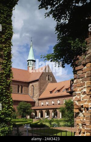 View of the Lehnin Abbey, a former Cistercian monastery in Lehnin in Brandenburg, Germany. (Undated picture) | usage worldwide Stock Photo