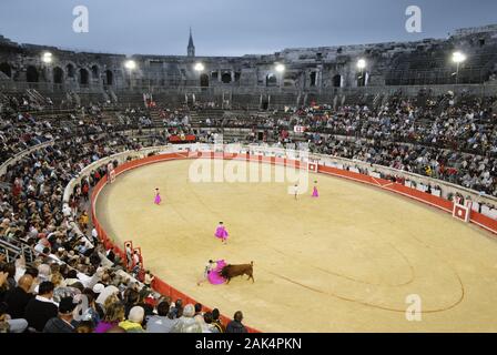 Stierkampf in der Arena von Nimes, Südfrankreich | usage worldwide Stock Photo
