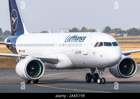 Paris, France - August 16, 2018: Lufthansa Airbus A320Neo airplane at Paris Charles de Gaulle airport (CDG) in France. Airbus is an aircraft manufactu Stock Photo