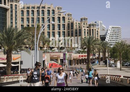 Eilat: Promenade mit Hotels, Israel | usage worldwide Stock Photo