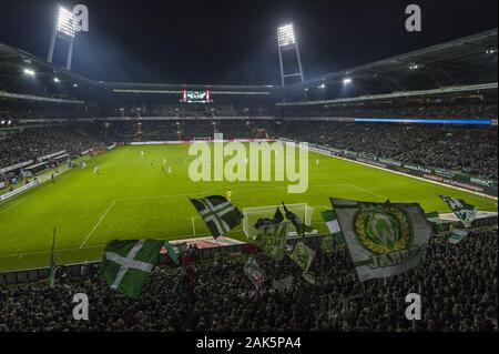 Bremen: Weserstadion, Blick von der Ostkurve auf das Spielfeld, Elbe und Weser | usage worldwide Stock Photo