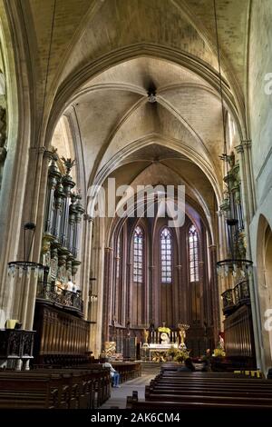 Aix-en-Provence: Blick in den Chor der Kathedrale Saint-Sauveur, Provence | usage worldwide Stock Photo