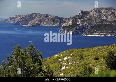 Mittelmeerkueste zwischen Cassis und La Ciotat, Provence | usage worldwide Stock Photo