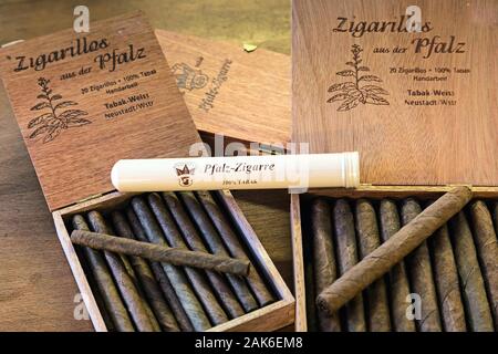 Neustadt: Tabak Weiss, Zigarren und Zigarillos aus Pfaelzer Tabakpflanzen, Pfalz | usage worldwide