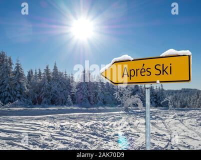 Panorama After Ski Stock Photo - Download Image Now - Apres-Ski, Party -  Social Event, Skiing - iStock