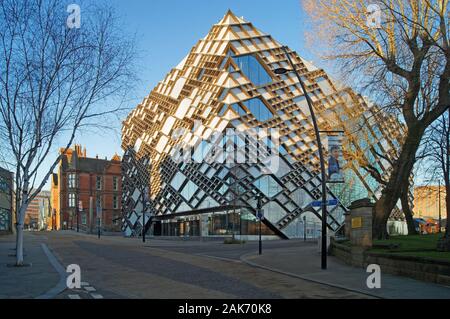 UK,South Yorkshire,Sheffield,The Diamond Building,University of Sheffield,South Yorkshire Stock Photo