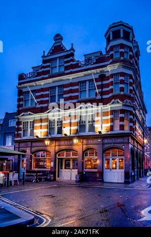 The Orange Tree, pub, Richmond, London, England, UK Stock Photo