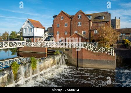 River flood control scheme by restored Abbey Mill at Tewkesbury, Gloucestershire, Severn Vale, England, UK, Europe Stock Photo
