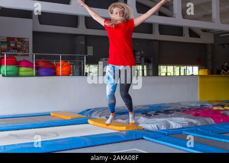 Fit fun online trampoline