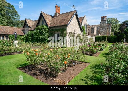 Anglesey Abbey, view of the rose garden of Anglesey Abbey, a 17th century country house in the village of Lode, Cambridgeshire, England, UK. Stock Photo