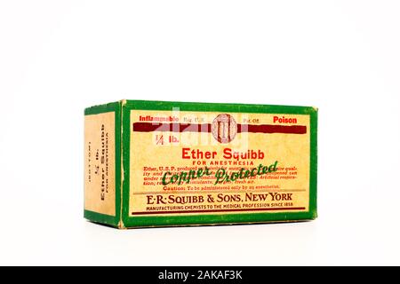 Vintage 1940s Poison 1/4 lb. ETHER SQUIBB For Anesthesia. Produced by E.R. Squibb New York and made available to American Military during the WWII Stock Photo