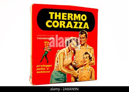 Vintage Thermo Armour THERMOGENE medicated soft cotton wadding with capsicum Illustrated box by Leonetto Cappiello the iconic advertising made in 1919 Stock Photo