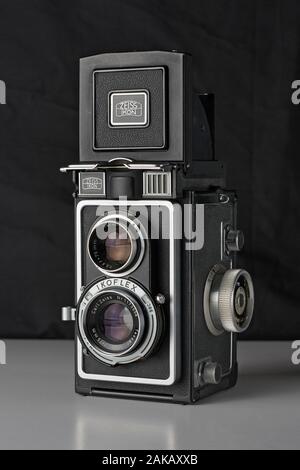 Zeiss Ikon camera TLR type, 6x6 medium format, Ikoflex Ic model. Stock Photo