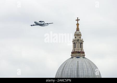 RAF E-3D Sentry flying over St. Pauls cathedral on the RAF 100th anniversary, London, UK Stock Photo