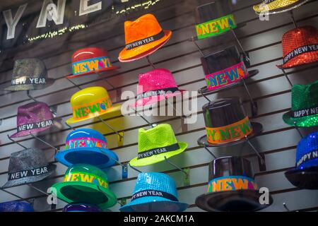 NHL hockey hats & scarves for sale at the NHL store on Avenue of the  Americas in Midtown Manhattan, New York City Stock Photo - Alamy