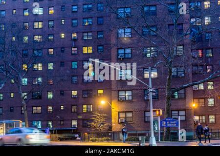 The massive NYCHA Elliot Houses complex of apartments in Chelsea in New York on Saturday, January 4, 2020. (© Richard B. Levine) Stock Photo