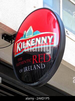 Torremolinos, Spain. 8th Jan, 2020. Kilkenny Red of Ireland Beer sign seen outside a bar in Costa del Sol. Credit: Keith Mayhew/SOPA Images/ZUMA Wire/Alamy Live News Stock Photo