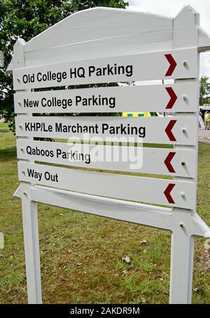 Sandhurst, Berkshire, UK - June 16, 2019:  Signpost for traffic in the famous army  training school - Sandhurst Military Academy.  The institution tra Stock Photo