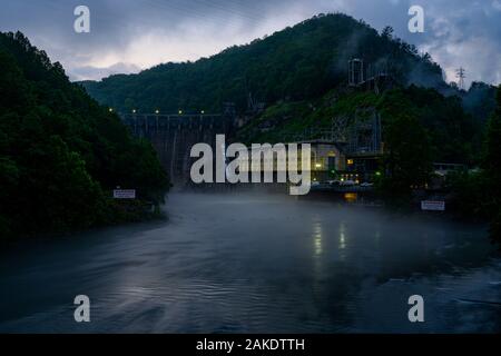 Cheoah dam hi res stock photography and images Alamy