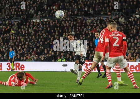 2nd January 2020, Pride Park Stadium, Derby, England; Sky Bet Championship, Derby County v Barnsley : Duane Holmes (23) of Derby County shoots wide of the post  Credit: Mark Cosgrove/News Images Stock Photo