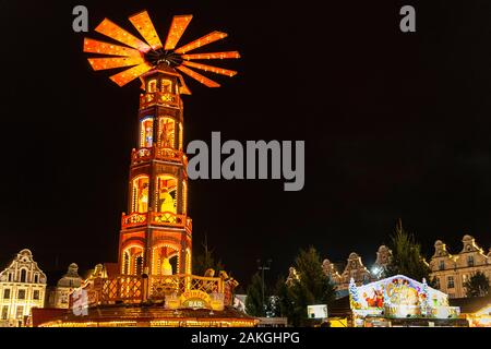 France, Pas-de-Calais (62), Arras, the Christmas market on the Grand'Place is considered one of the most beautiful in the North of France Stock Photo