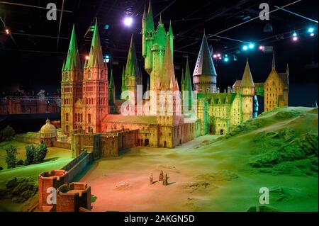 File:Hogwarts School, The Making of Harry Potter, Warner Bros